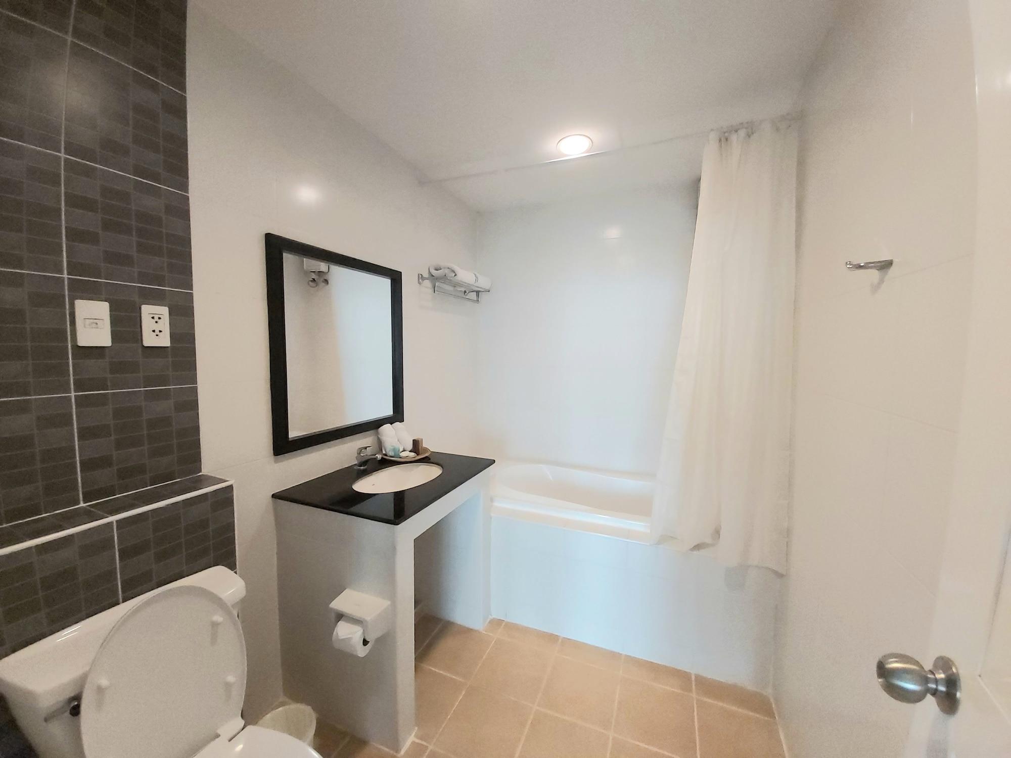Ampo Residence Ayutthaya Eksteriør billede